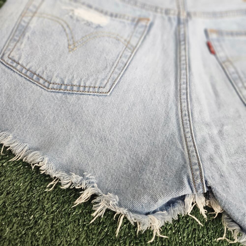 Levi's 501 Women Shorts W30(32) Blue Denim Cut Off Distressed Frayed Button Fly - Picture 13 of 13